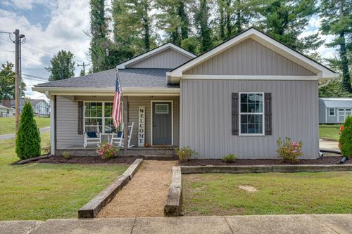207 6th St, South Pittsburg, TN, 37380-1333 | Card Image