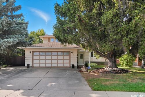 30 Champlin Cres, Saskatoon, SK, S7H4T3 | Card Image
