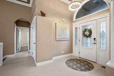 9 Simcrest Manor Sw, House other with 5 bedrooms, 3 bathrooms and 4 parking in Calgary AB | Image 3