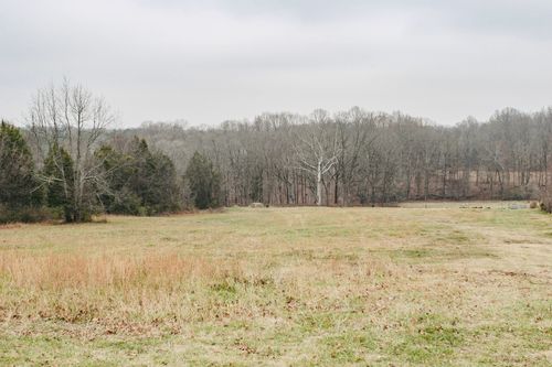 2579 New Hall Rd, Greenbrier, TN, 37073-4865 | Card Image