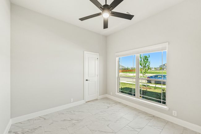 5418 Stone Ln, House other with 3 bedrooms, 3 bathrooms and null parking in Midlothian TX | Image 5
