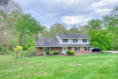 261 High Forest Dr, Carbondale, IL, 62903-8248 | Card Image