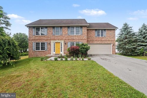 60 Ridge Ave, Carlisle, PA, 17013-8764 | Card Image
