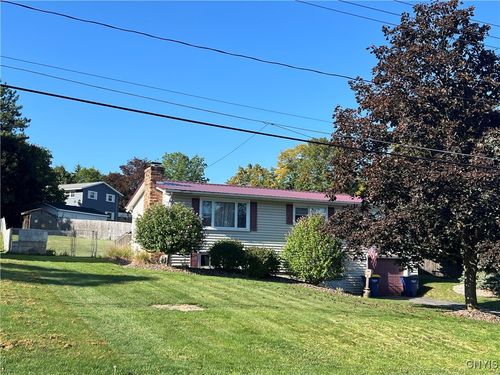 100 Semloh Dr, Syracuse, NY, 13219-1827 | Card Image