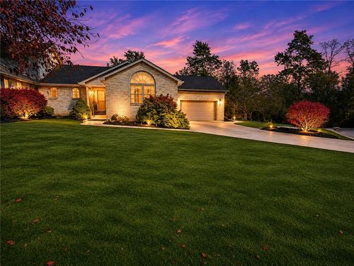 401 Linda Ln, Houston, PA, 15342-1083 | Card Image