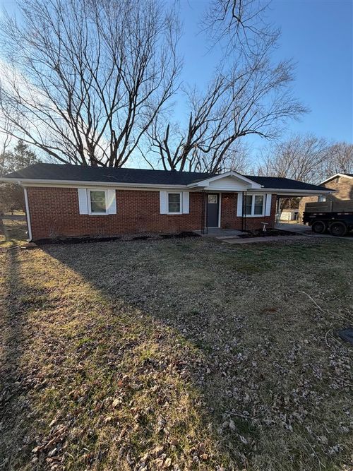 172 Circle Dr, Auburn, KY, 42206-5226 | Card Image