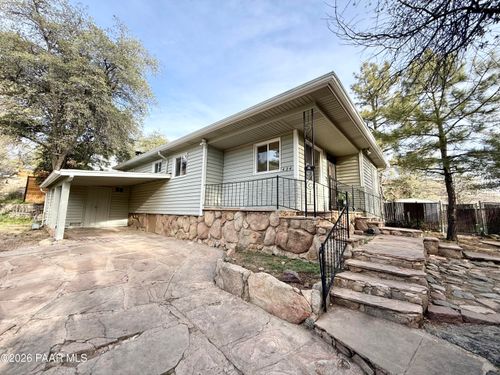 424 W Leroux St, Prescott, AZ, 86303-4124 | Card Image