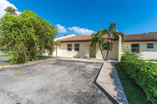 13765 Sw 54th Ln, Miami, FL, 33175-6027 | Card Image