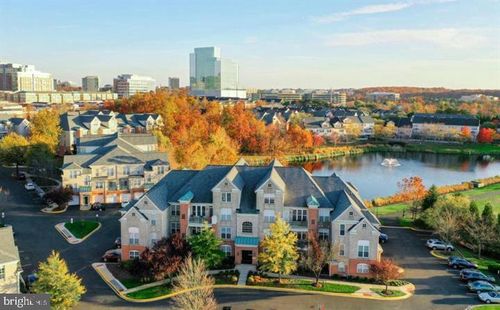 apt-202-12170 Abington Hall Pl, RESTON, VA, 20190-5848 | Card Image