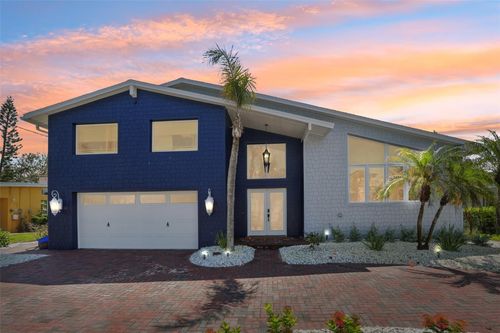 931 Gulf Blvd, BELLEAIR BEACH, FL, 33786-3237 | Card Image