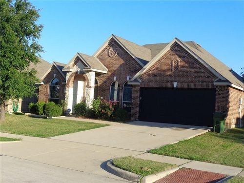 7911 Decoy Dr, Arlington, TX, 76002-4549 | Card Image