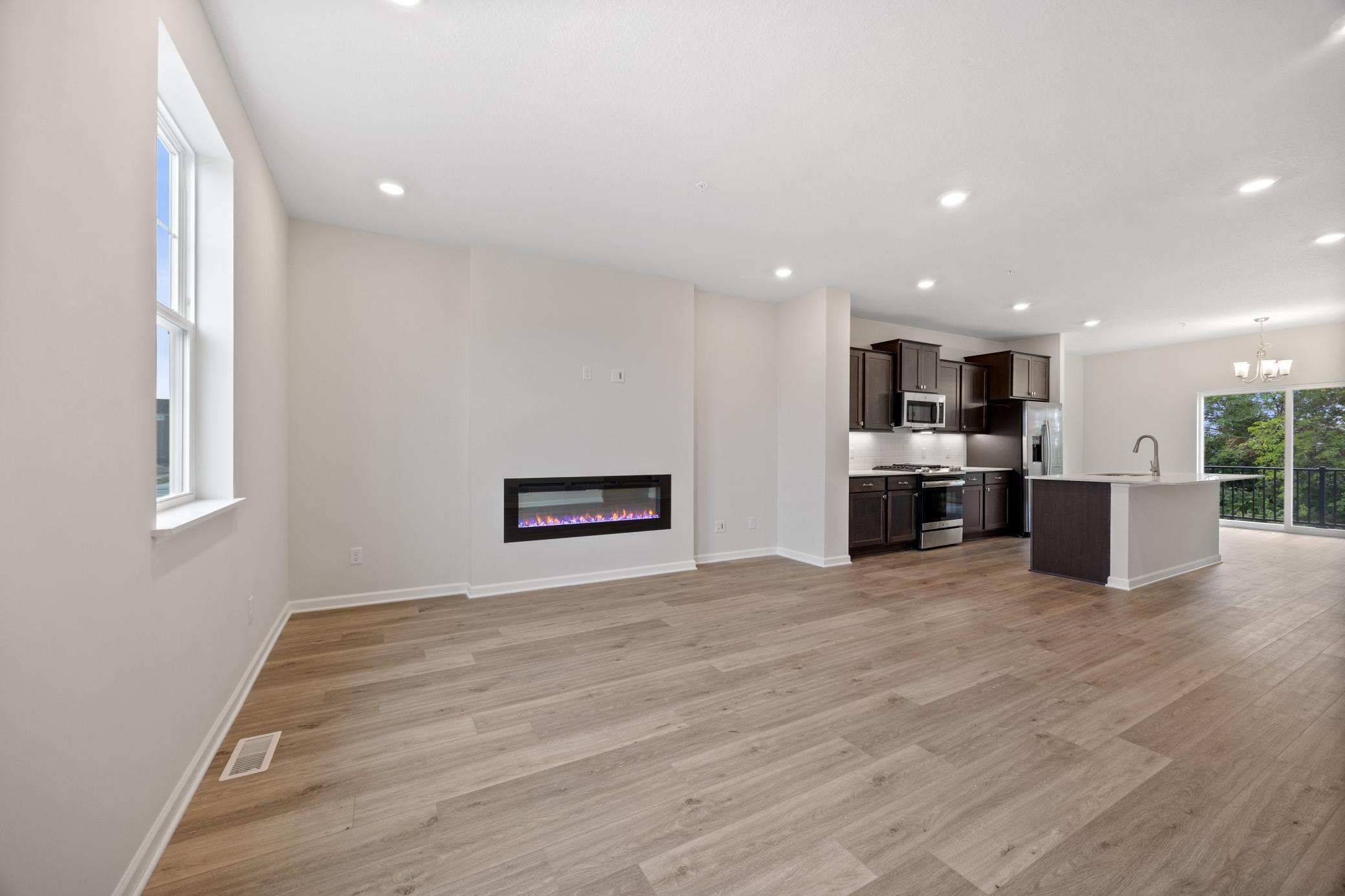 Jody Ave, Cottage Grove, MN 55016