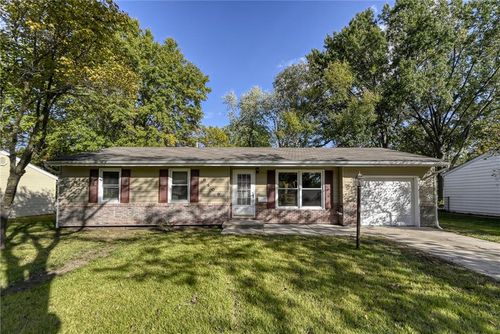 6409 N Indiana Ave, Gladstone, MO, 64119-1301 | Card Image