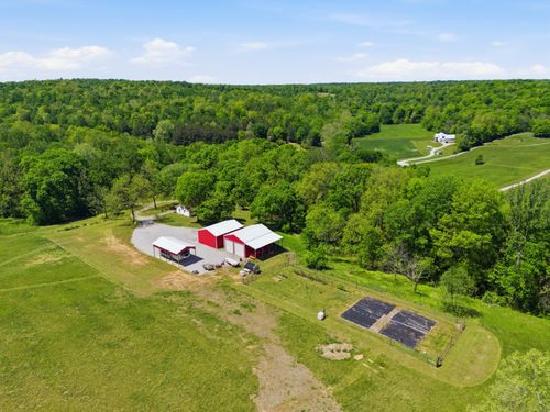1550 Little Bartons Creek Rd, Cumberland Furnace, TN, 37051-4725 | Card Image