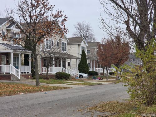 17163 Hawthorne St, Detroit, MI, 48203-2346 | Card Image