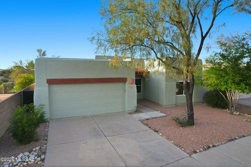 6449 N Shadow Bluff Drive, Tucson, AZ, 85704 | Card Image