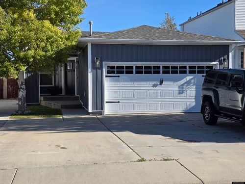 129 Magnolia Cir, Rock Springs, WY, 82901-4378 | Card Image