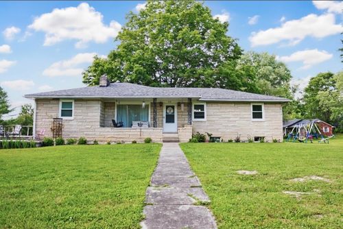 270 W Railroad St, Stanton, KY, 40380-2040 | Card Image