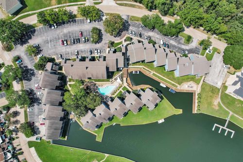 apt-325c-12500 Melville Dr, Montgomery, TX, 77356-5423 | Card Image