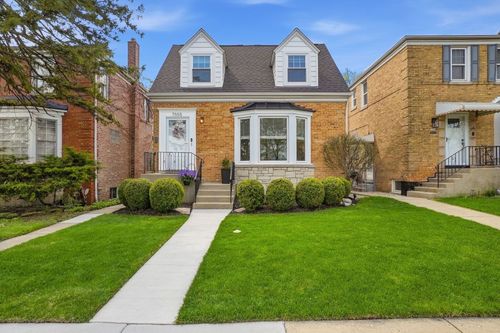 7555 W Isham Ave, Chicago, IL, 60631-1538 | Card Image