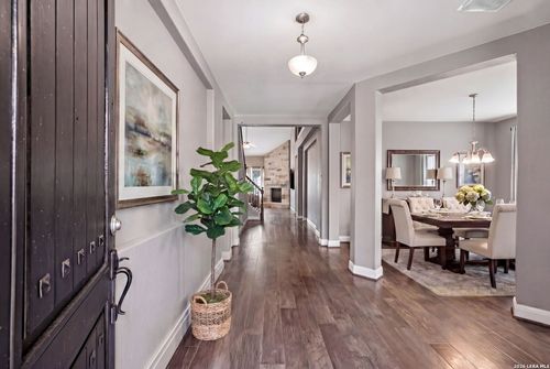 647 Mission Hill Run, New Braunfels, TX, 78132-5278 | Card Image