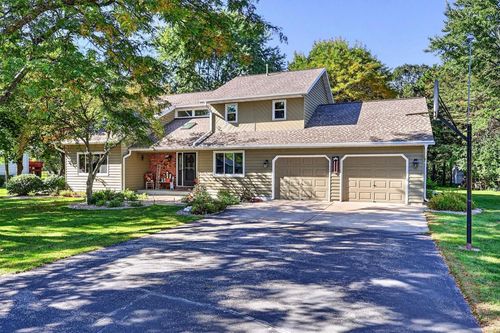 4221 Weslan Drive, GRAND RAPIDS, WI, 54494 | Card Image