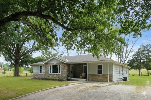 3304 S Outer Belt Rd, Oak Grove, MO, 64075-8150 | Card Image