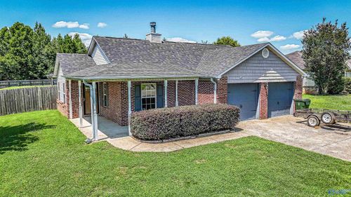 157 Sophia Dr, Toney, AL, 35773-7150 | Card Image