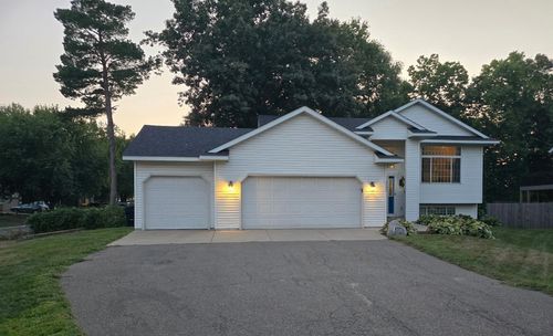9595 River Forest Dr, Monticello, MN, 55362-3336 | Card Image