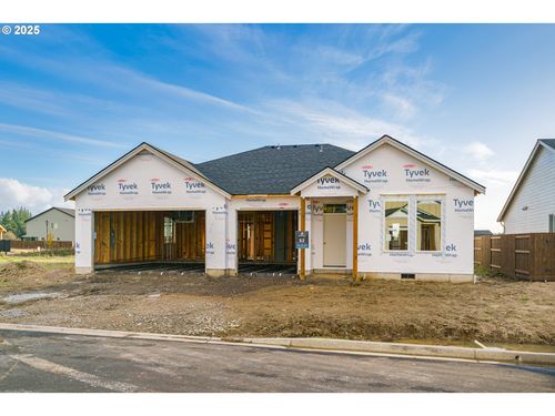 2329 E Wolfpack St, La Center, WA, 98629-1005 | Card Image