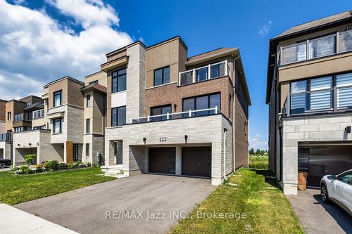 11 Yacht Dr, Bowmanville, ON, L1C4B1 | Card Image