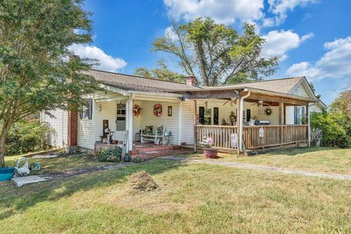 187 West Rd, Blue Ridge, VA, 24064-2127 | Card Image