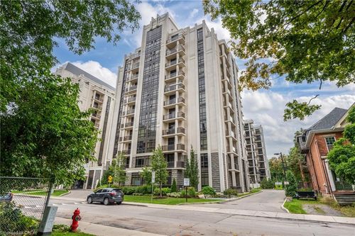 304-85 Robinson St, Hamilton, ON, L8P0B9 | Card Image