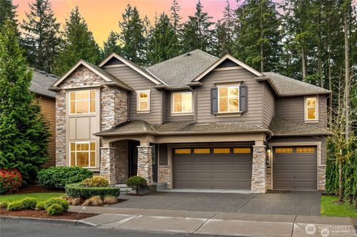 10719 Elliston Way Ne, Redmond, WA, 98053-5747 | Card Image