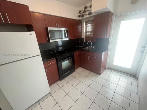 44-851 Meridian Ave, Miami Beach, FL, 33139-0826 | Card Image