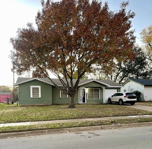 809 Milam Dr, Euless, TX, 76039-3206 | Card Image