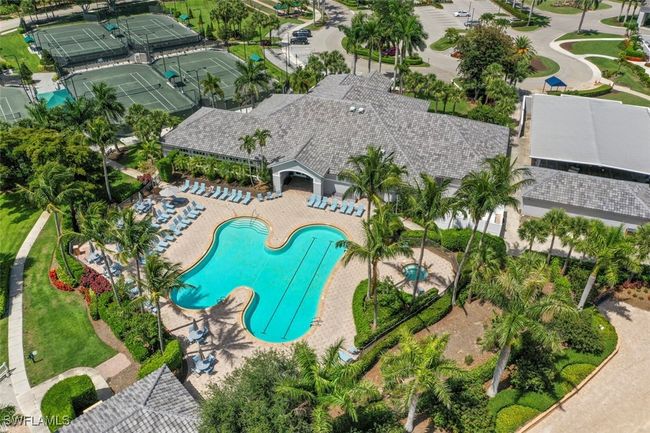 Bird's eye view of a pool | Image 28