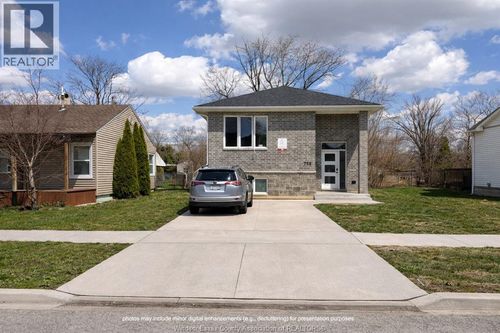 788 Bridge Avenue, Windsor, ON, N9B2M6 | Card Image