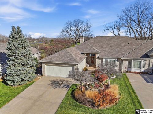 9239 Pioneer Ct, Lincoln, NE, 68520-9307 | Card Image