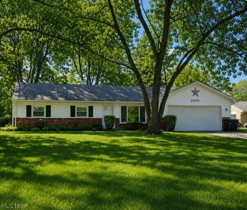 2090 Pinewood Dr, Brunswick, OH, 44212-4059 | Card Image