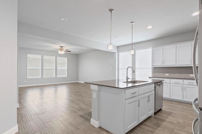 Open Floorplan Perfect for Entertaining! | Image 8