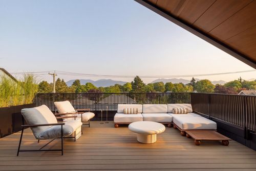 2-3185 Vine St, Vancouver, BC, V6K | Card Image