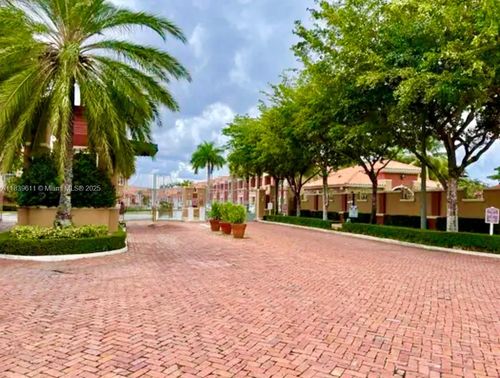 apt-328-6202 Nw 115th Pl, Doral, FL, 33178-4518 | Card Image