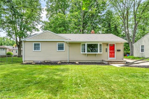 3732 W 232nd St, North Olmsted, OH, 44070-1614 | Card Image