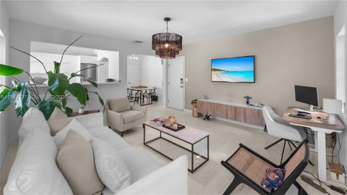 a-645 Michigan Ave, Miami Beach, FL, 33139-6013 | Card Image