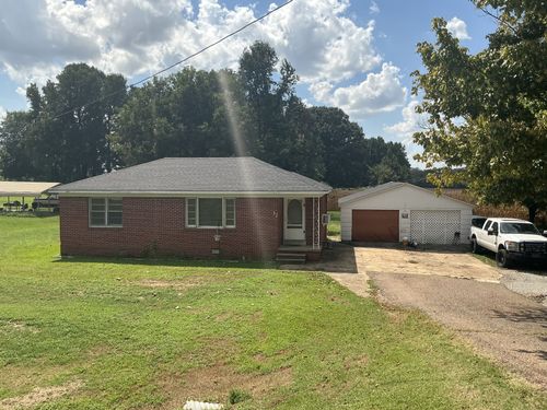 32 Humboldt Hwy, Trenton, TN, 38382-9751 | Card Image
