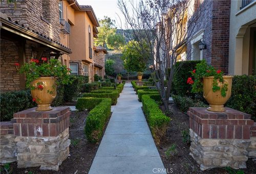 28475 Herrera St, Valencia, CA, 91354-3059 | Card Image