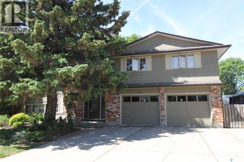 755 Trent Cres, Saskatoon, SK, S7H4V4 | Card Image