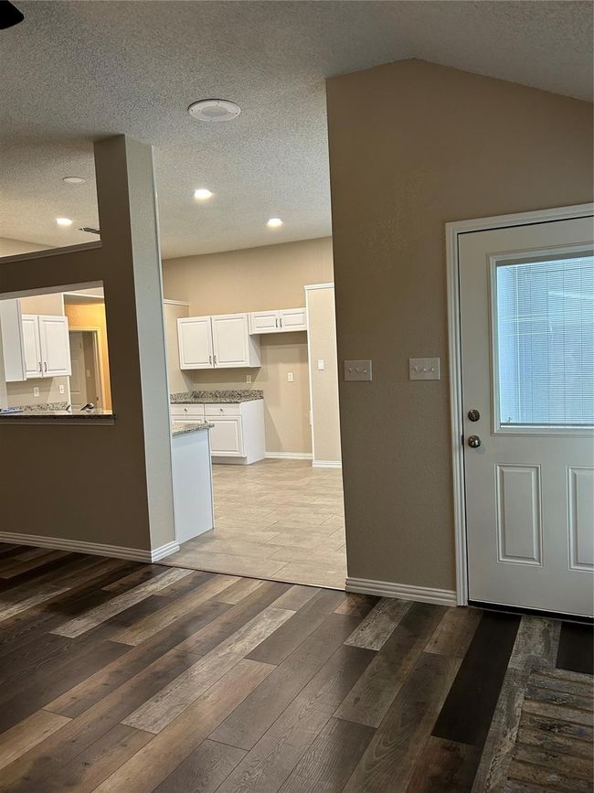 3108 Clovermeadow Dr, House other with 3 bedrooms, 2 bathrooms and null parking in Fort Worth TX | Image 5