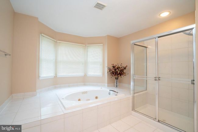 19 Shadow Dr, House other with 4 bedrooms, 3 bathrooms and null parking in PRINCETON JUNCTION NJ | Image 30